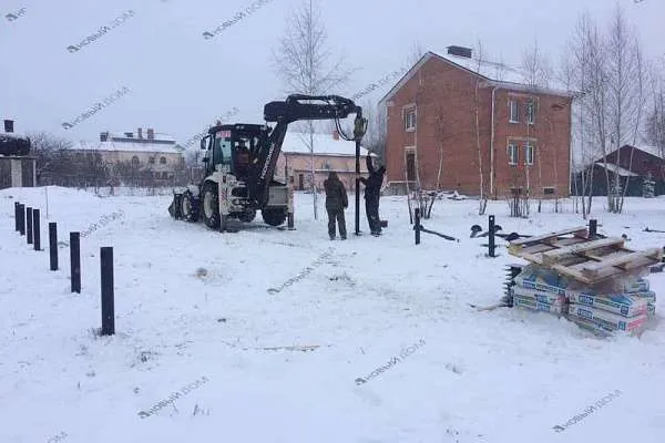 Установка свайно-винтового фундамента
